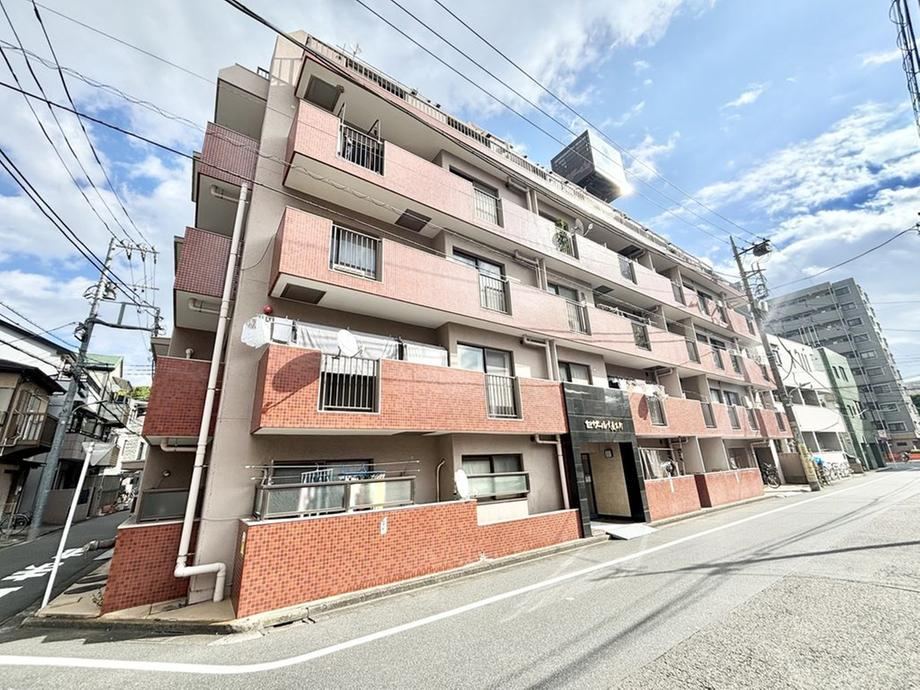 2LDK Apartment Steps from Heiwajima Station - Photo 1
