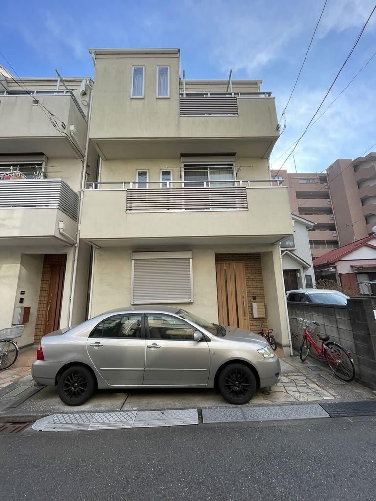 Charming 3LDK House Near Kawasaki Daishi Station - Photo 1