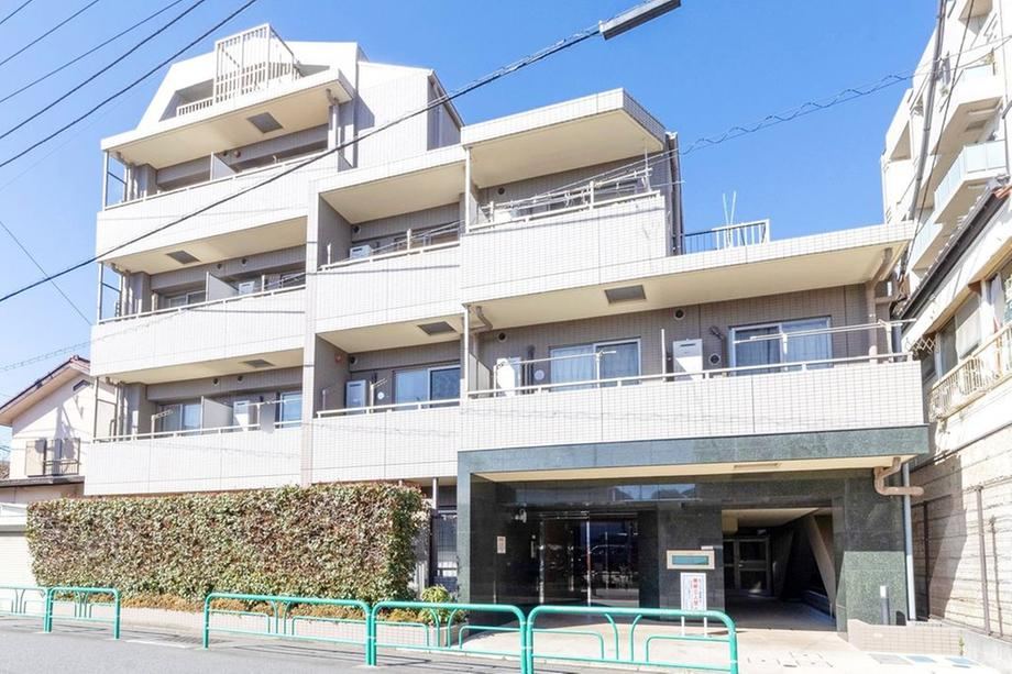 1LDK Apartment in Nishi-Ogikubo, Close to Station - Photo 1