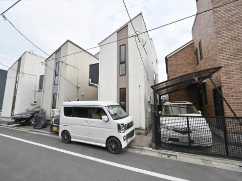 Renovated 4LDK House Near Nishitakashimadaira Station - Photo 1