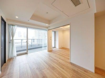 Newly Renovated 2LDK Apartment in Minato Mirai - Photo 1