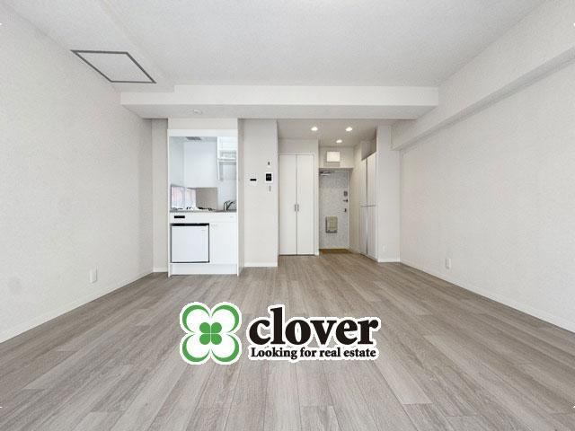 studio apartment in Chuo Ward, Tokyo - Photo 1
