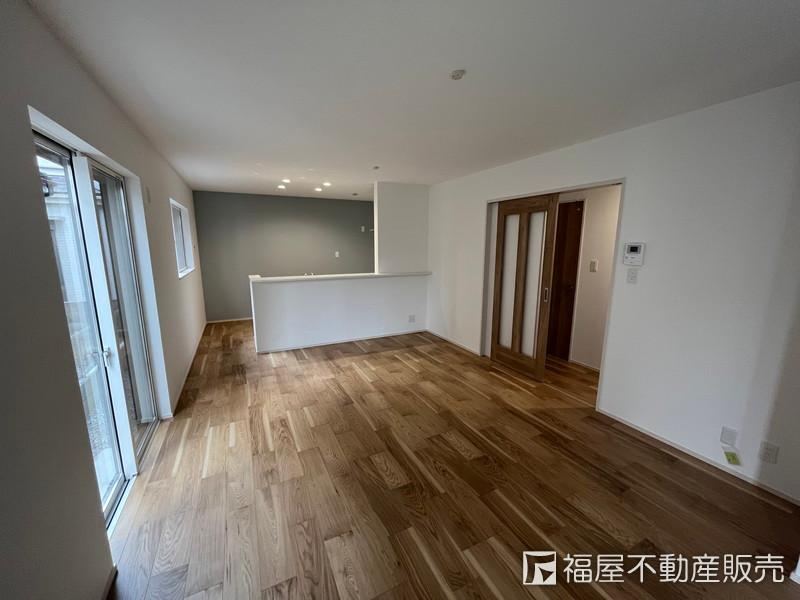 Newly Built 3LDK Home with Immediate Occupancy in Akashi - Photo 1
