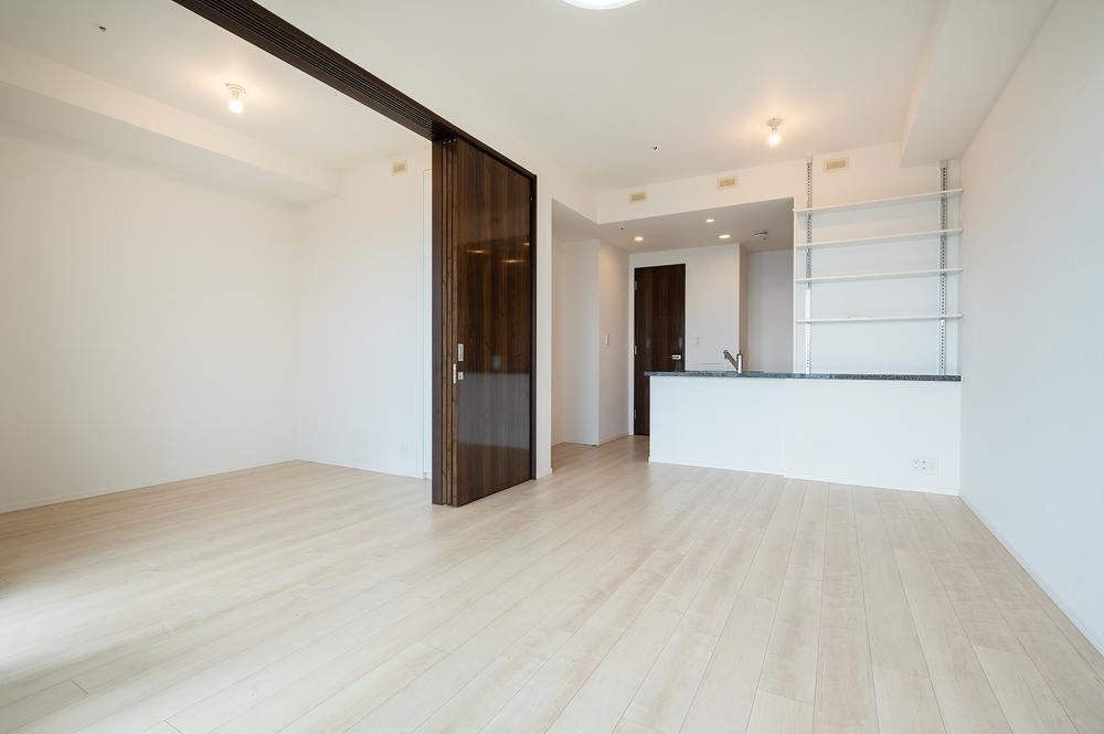 2LDK+S apartment in Koto Ward, Tokyo - Photo 1
