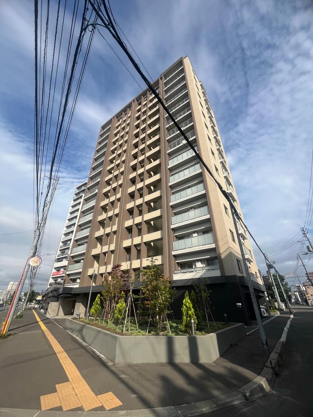 2LDK+S apartment in Higashi Ward, Sapporo, Hokkaido - Photo 1