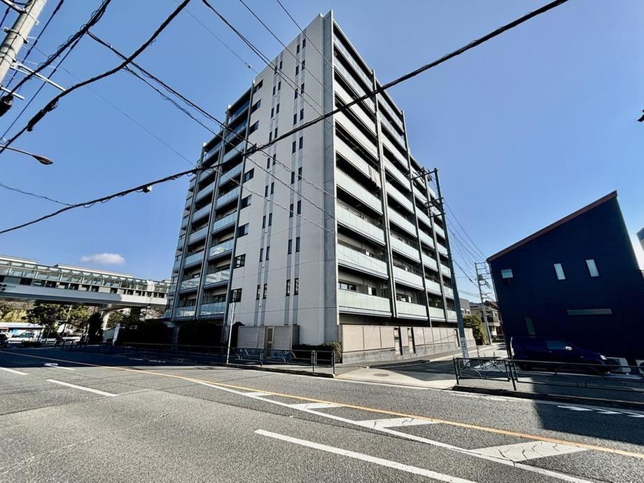 2LDK Apartment in Fuchu with Excellent Transport Links - Photo 1