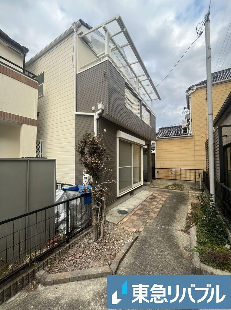 Renovated 4DK House Near Omori Station - Photo 1