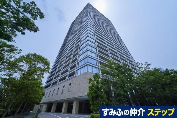 3LDK apartment in Minato Ward, Tokyo - Photo 1