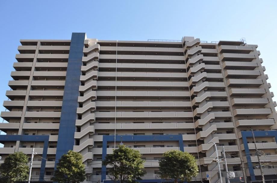 Renovated 3LDK Apartment Near Chiba Minato Station - Photo 1