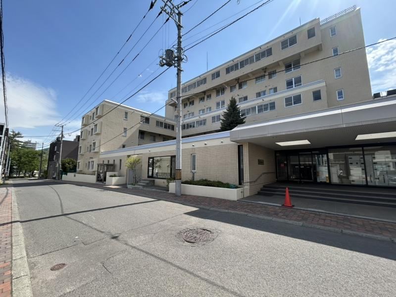 3LDK apartment in Chuo Ward, Sapporo, Hokkaido - Photo 1