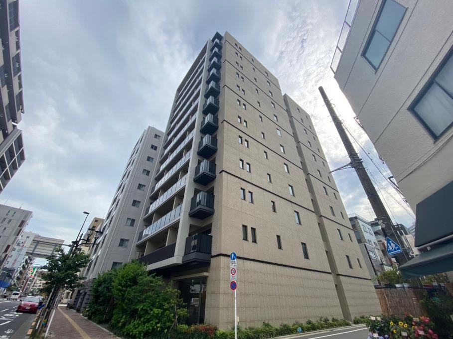 Modern 1LDK Apartment in Higashi-Nippori - Photo 1