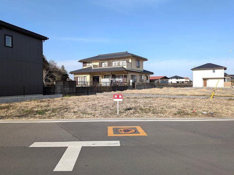 Family-Friendly Land in a Quiet Natural Setting - Photo 1