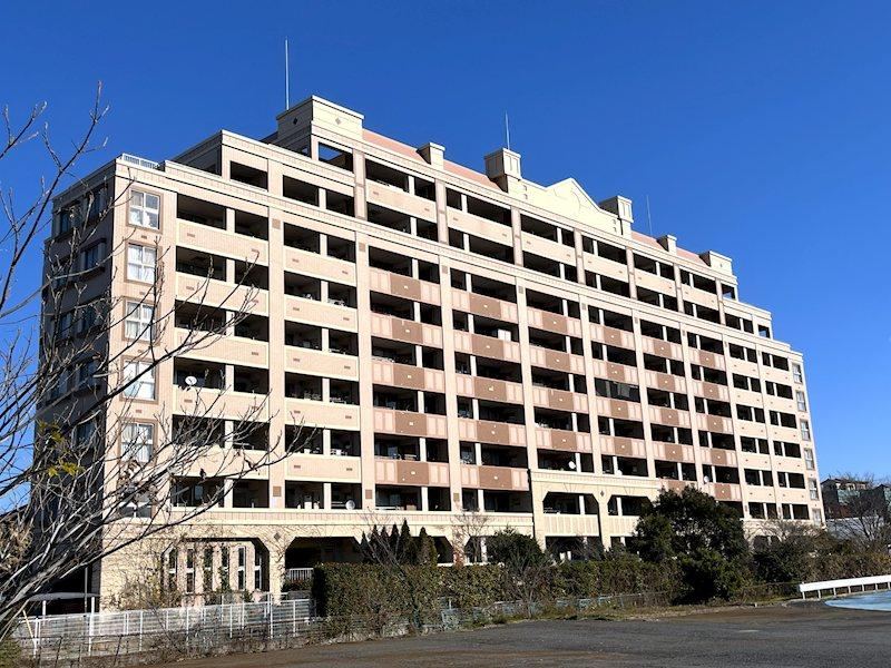 Renovated 4LDK Apartment in Hachigasaki Midori - Photo 1