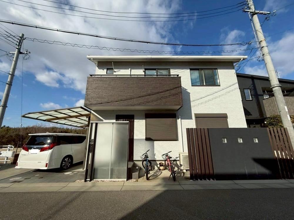 Charming 2LDK House in Ikawadani, Kobe - Photo 1