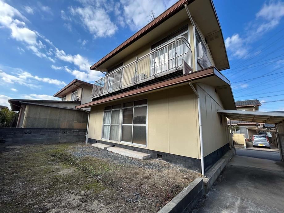 Bright 4DK House with Garden and Parking - Photo 1