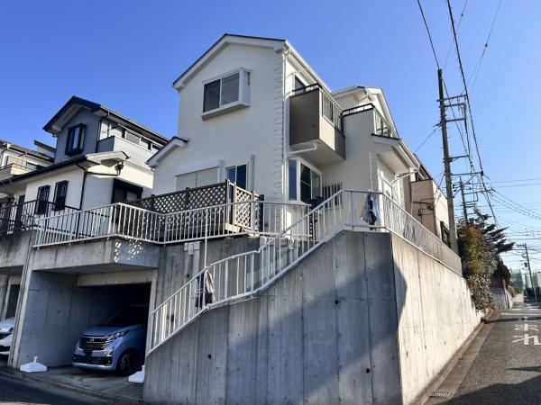 Fully Renovated 2LDK Home Near Shonandai - Photo 1