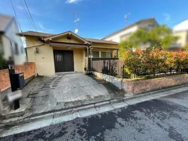 Spacious 4LDK House Near Ashiya Station - Photo 1