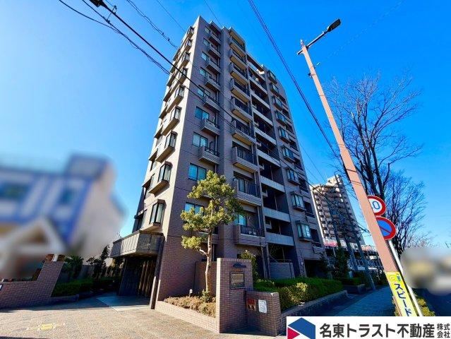 4LDK apartment in Nagakute, Aichi - Photo 1