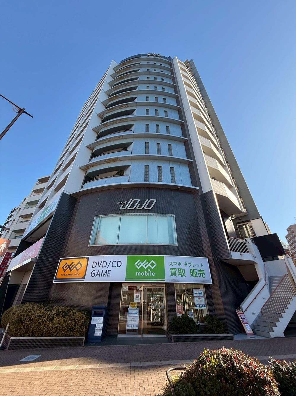 Prime 2LDK Apartment Near Kanamecho Station, Tokyo - Photo 1