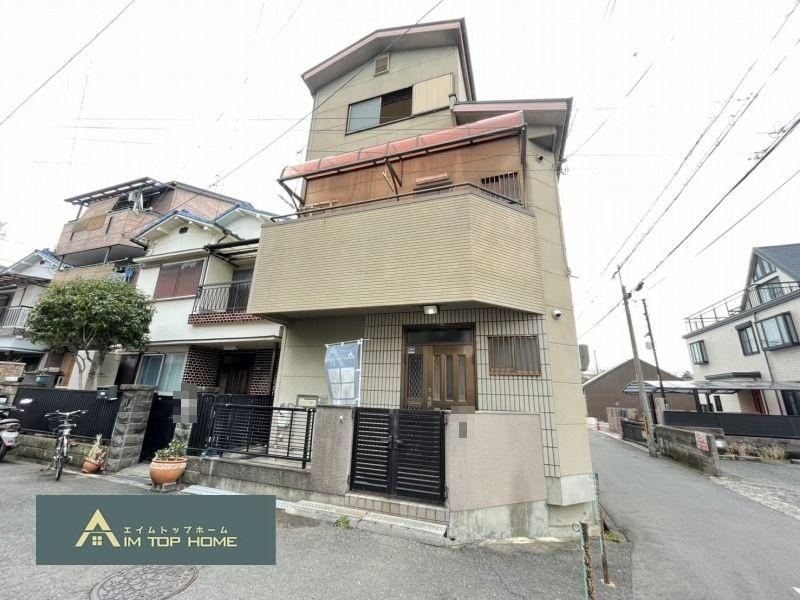 6LDK House with Mountain Views in Higashi-Osaka - Photo 1