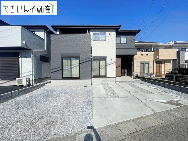 4LDK Home Near Hirose Yachou no Mori Station - Photo 1