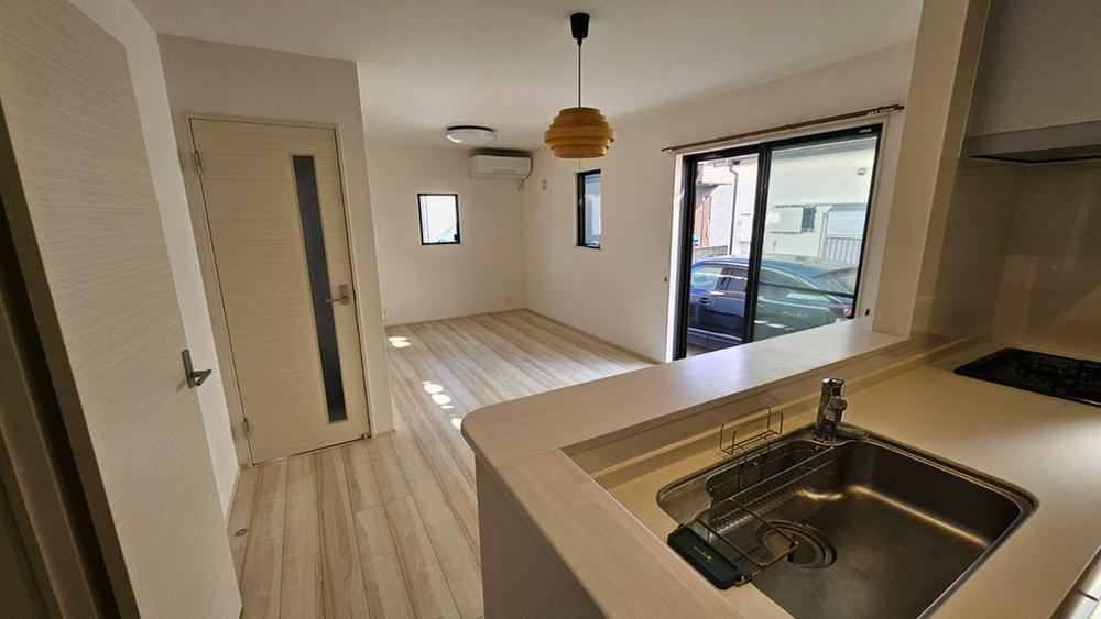 Modern 3LDK House in Tokyo's Quiet Area - Photo 1