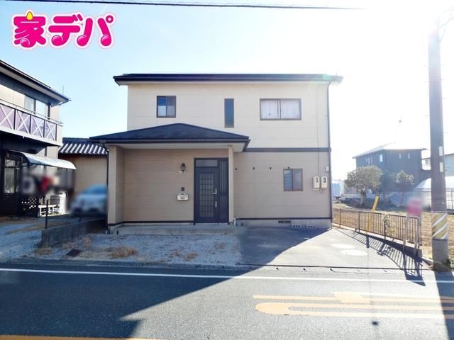4LDK House with Bright Living Space in Osaki - Photo 1