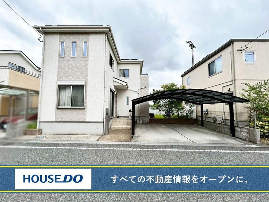 Modern 4LDK House with Solar Power in Kitakyushu - Photo 1