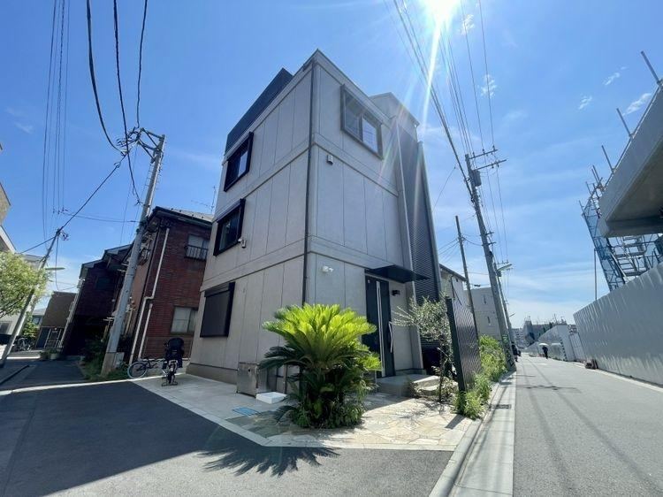 Modern 3LDK Detached House in Matsubara - Photo 1