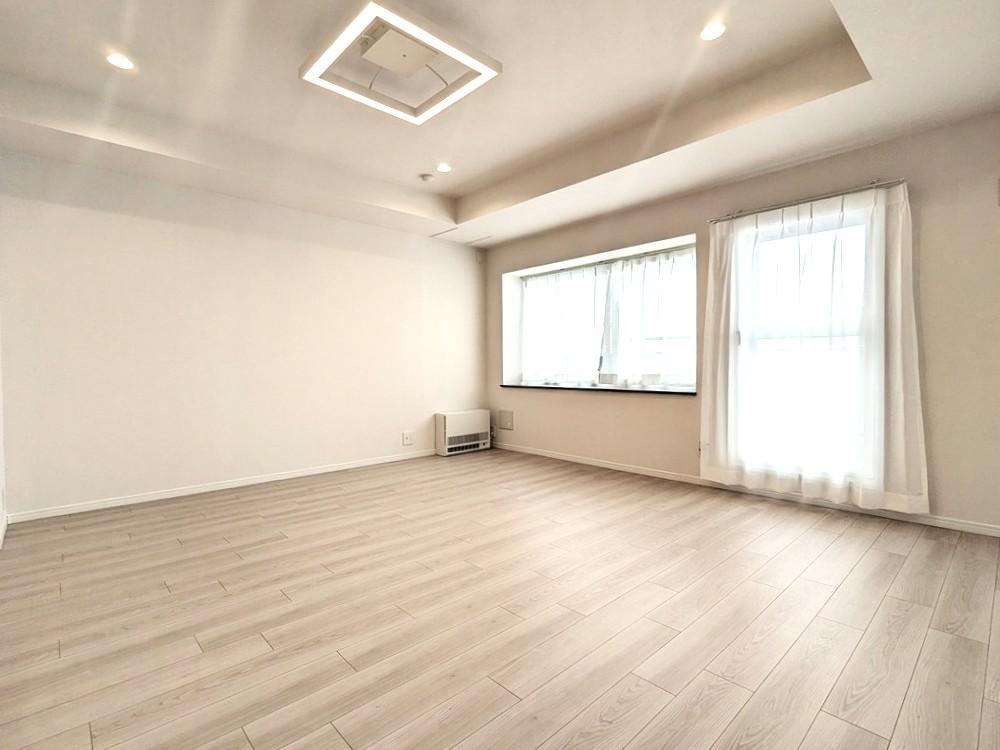 Renovated 4LDK Apartment Near Tsukisamu Chuo Station - Photo 1