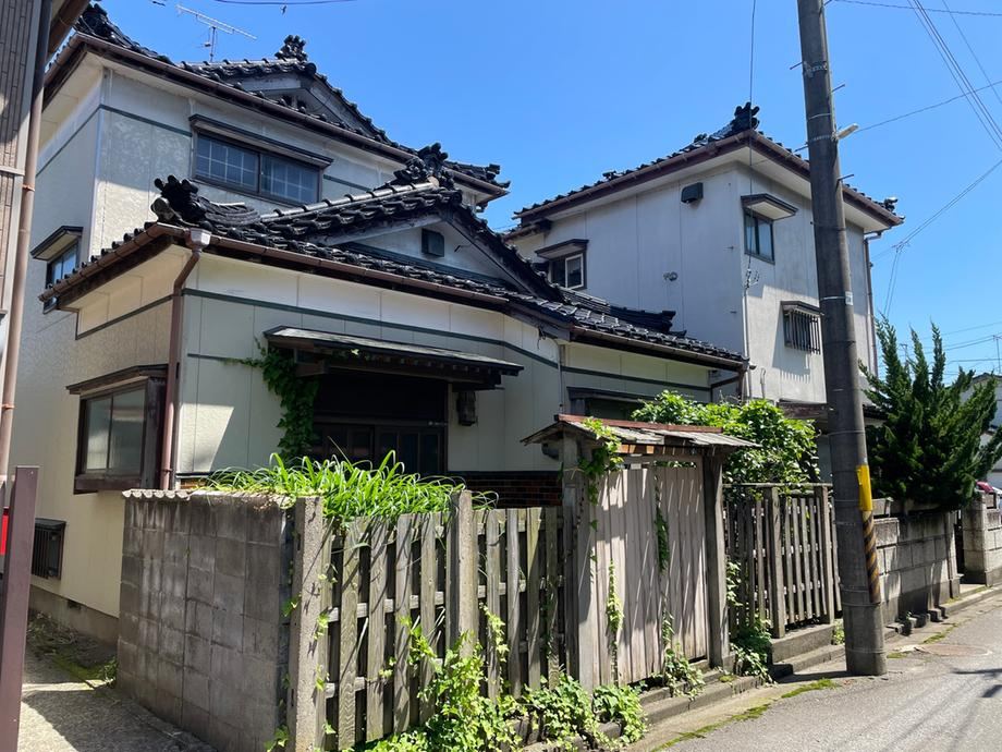 Land in a Tranquil Residential Area of Sakata - Photo 1