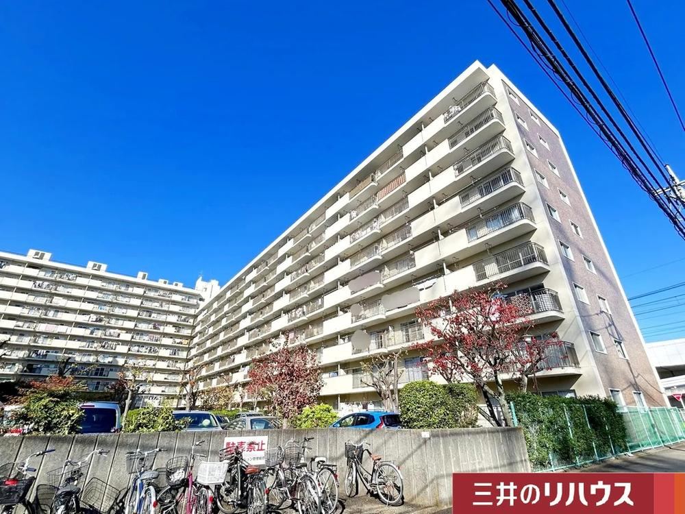 Affordable 3LDK Apartment in Inagi - Photo 1