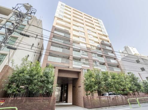 2LDK apartment in Minato Ward, Tokyo - Photo 1