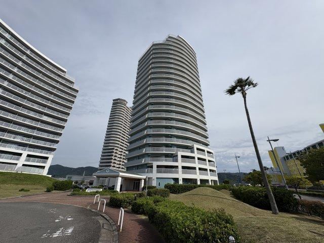 2LDK apartment in Wakayama, Wakayama - Photo 1