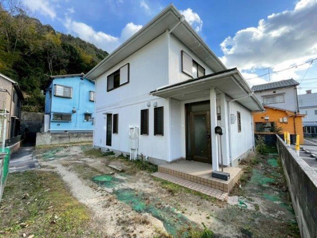 5LDK+S house in Saeki Ward, Hiroshima - Photo 1