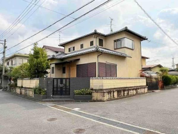 Spacious 6LDK Family Home in Higashi-Iododō - Photo 1