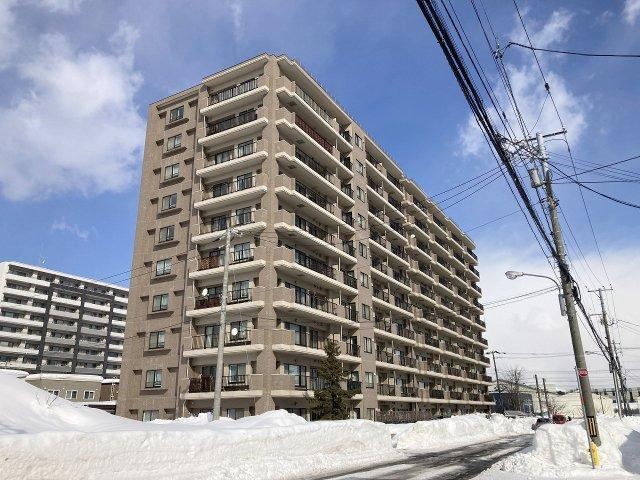 Convenient 3LDK Apartment Near Hatsukari Station - Photo 1