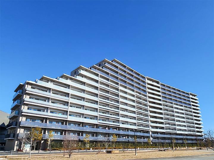 Stylish 2LDK Apartment Near Kashiwa-Tanaka Station - Photo 1