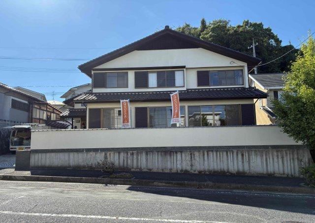 Renovated 4LDK+S Detached House in a Quiet Area - Photo 1