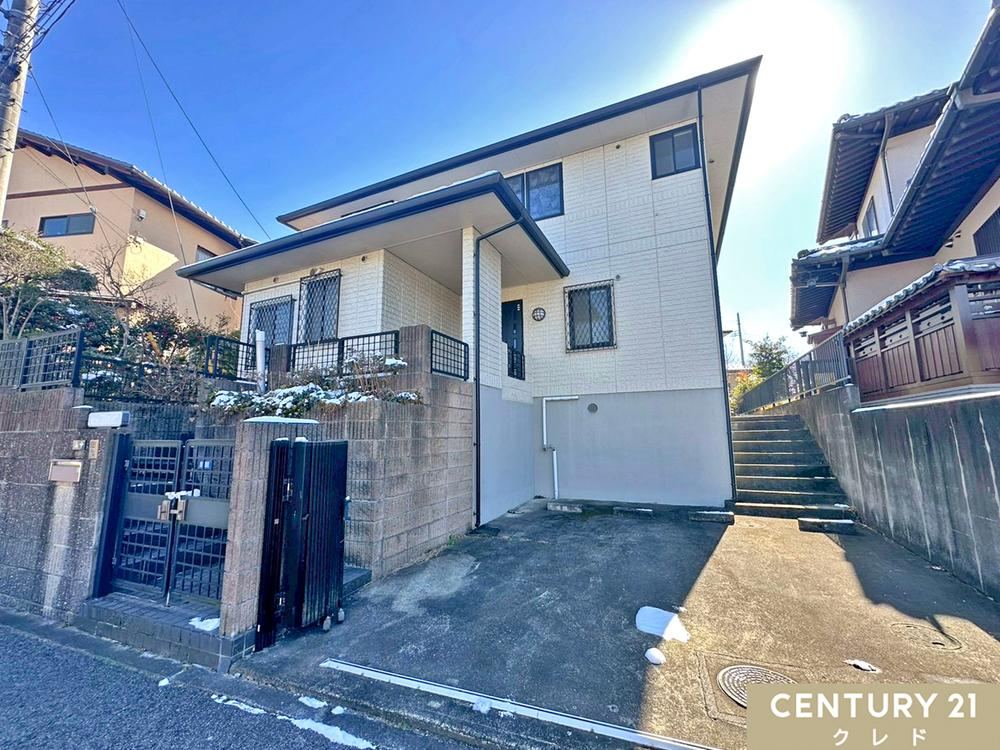 Spacious 6LDK Custom House by Daiwa House - Photo 1