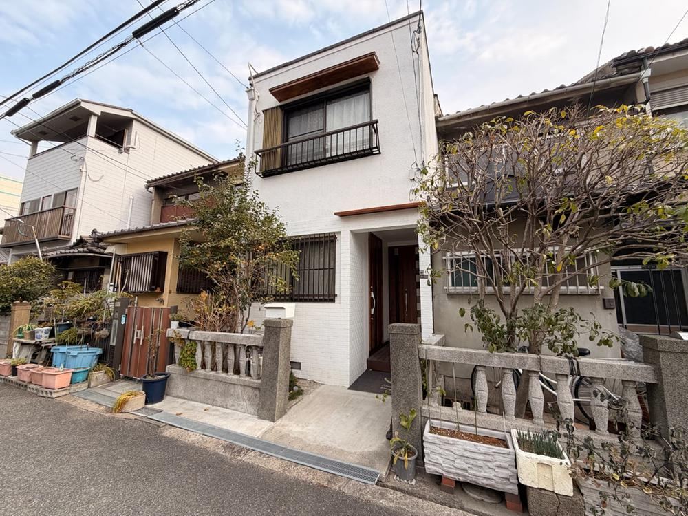 Charming 3LDK+S House in Higashikohanma - Photo 1