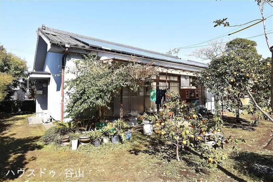 Cozy 4LDK Bungalow Near Goikino Station - Photo 1