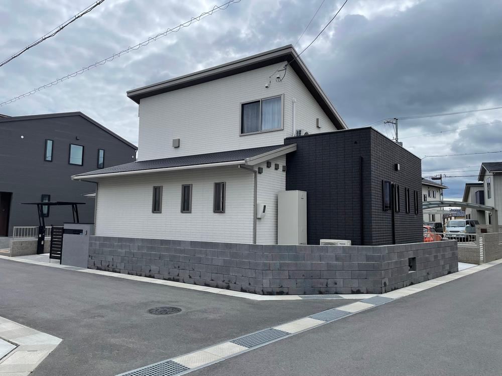 Beautiful 3LDK Home Built in 2021 - Photo 1