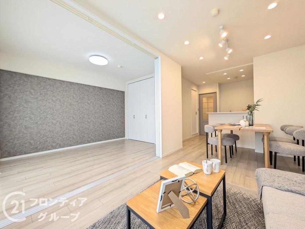 3LDK apartment in Chuo Ward, Kobe, Hyogo - Photo 1