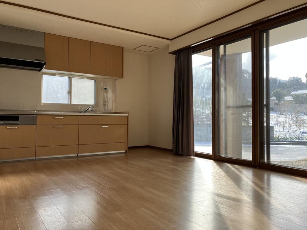 4LDK House with Solar Power in Takayama Village - Photo 1