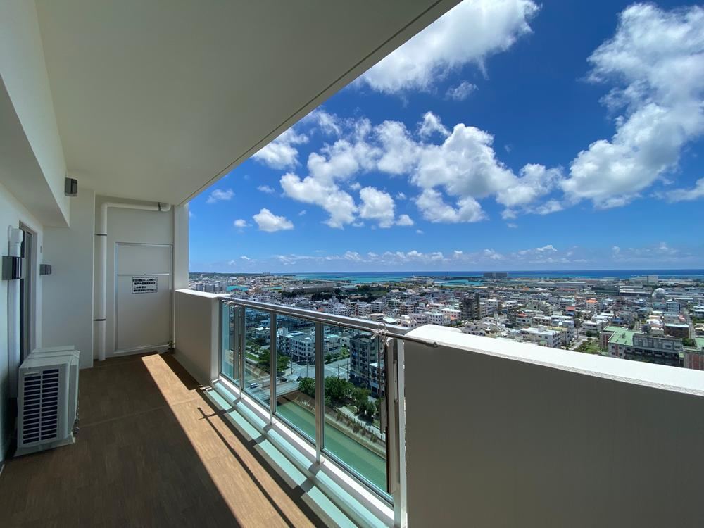 3LDK apartment in Itoman, Okinawa - Photo 1