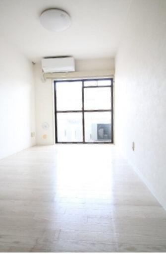 Compact Studio Apartment in Higashitamagawa - Photo 1