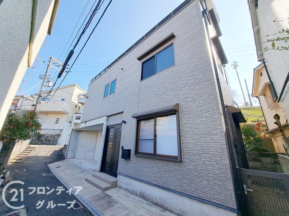 Bright 3LDK Detached House in Quiet Neighborhood - Photo 1