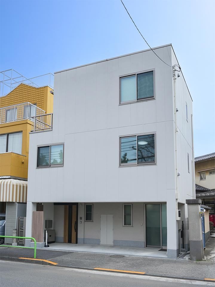 New 3DK House with Office Space in Hikawadai - Photo 1