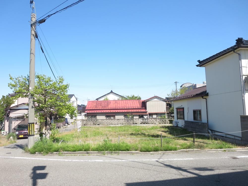 Sunny Corner Land in Minamichinichicho, Sakata - Photo 1